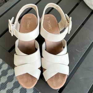 Tom’s Ava Platform Sandals